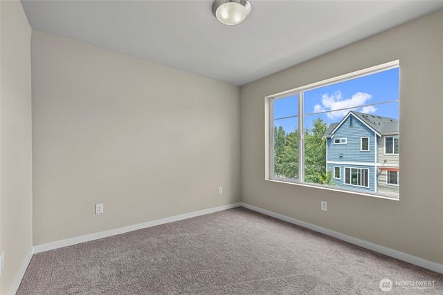 347 Vashon Court NE, Renton, WA 98059