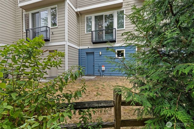 347 Vashon Court NE, Renton, WA 98059