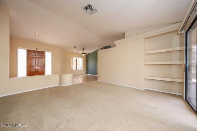 830 W Welcome Way, Green Valley, AZ 85614
