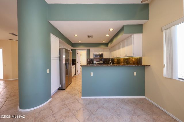 830 W Welcome Way, Green Valley, AZ 85614