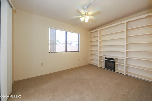830 W Welcome Way, Green Valley, AZ 85614