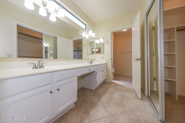 830 W Welcome Way, Green Valley, AZ 85614