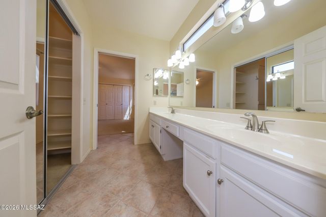 830 W Welcome Way, Green Valley, AZ 85614