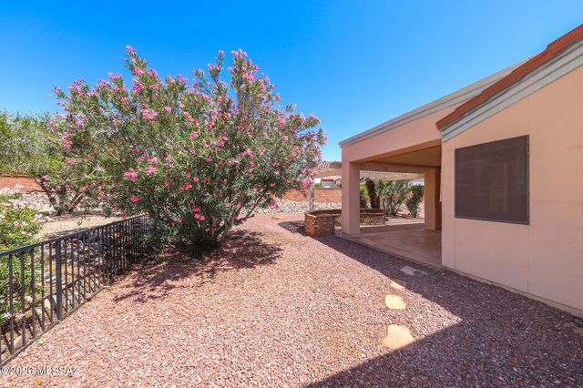 830 W Welcome Way, Green Valley, AZ 85614