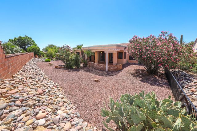 830 W Welcome Way, Green Valley, AZ 85614