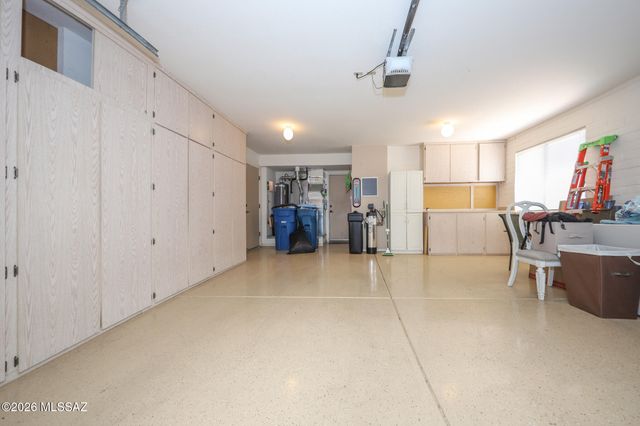 830 W Welcome Way, Green Valley, AZ 85614