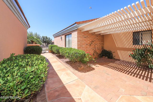 830 W Welcome Way, Green Valley, AZ 85614