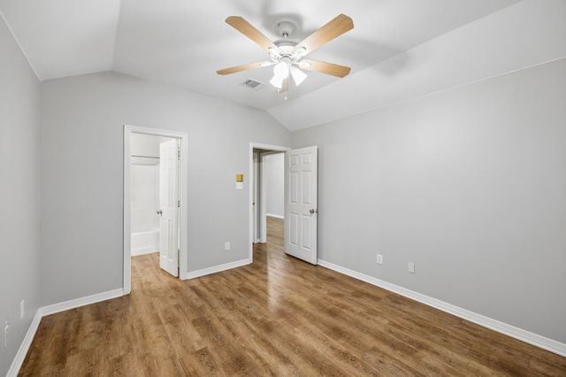 303 Vista Ridge Drive, Venus, TX 76084