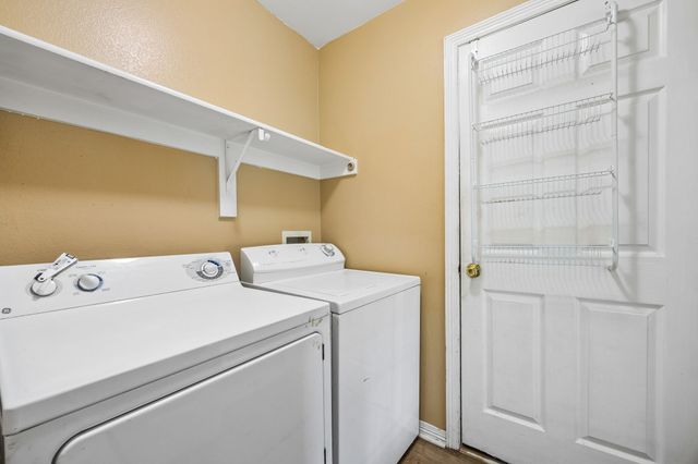 303 Vista Ridge Drive, Venus, TX 76084