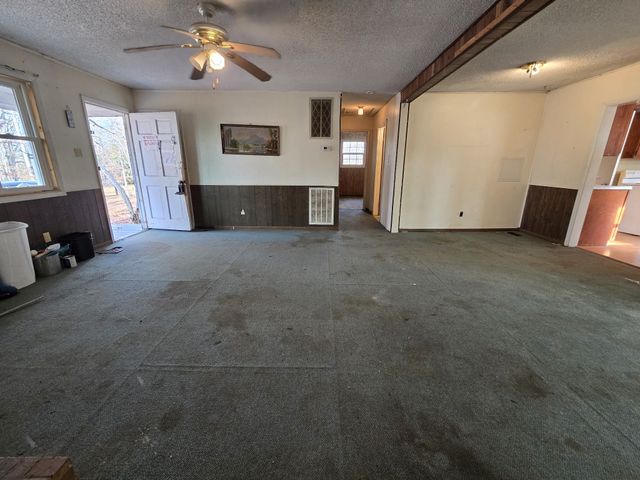 601 Anglin Ridge Rd, Dover, TN 37058