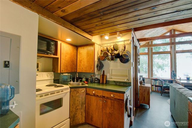 22972 Osborne Drive, Mount Vernon, WA 98274