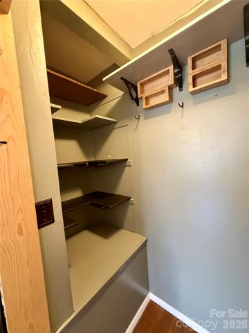 288 Willow Lane, Rosman, NC 28772