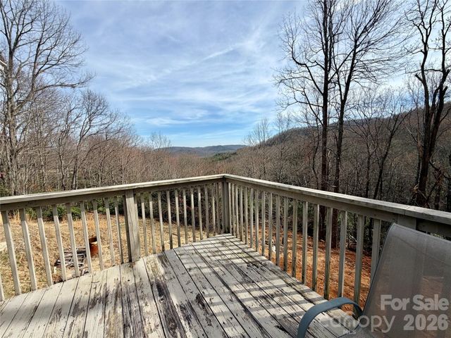 288 Willow Lane, Rosman, NC 28772