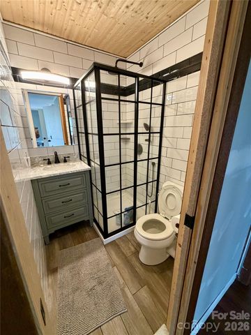 288 Willow Lane, Rosman, NC 28772