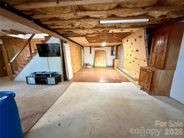 288 Willow Lane, Rosman, NC 28772