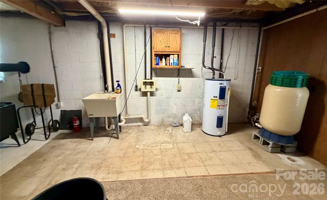 288 Willow Lane, Rosman, NC 28772