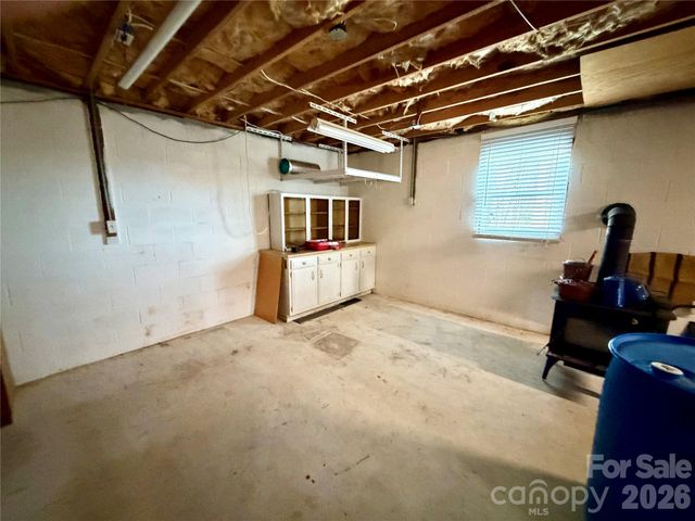 288 Willow Lane, Rosman, NC 28772