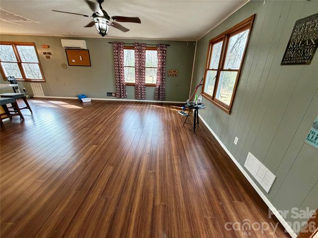 288 Willow Lane, Rosman, NC 28772