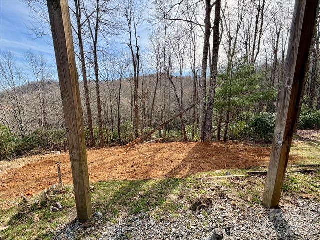 288 Willow Lane, Rosman, NC 28772