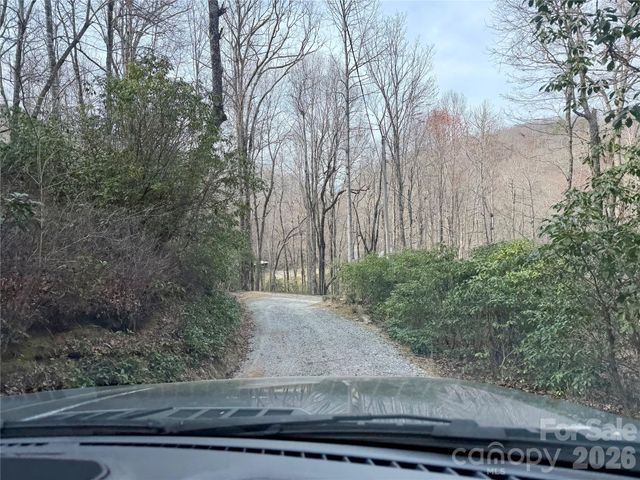 288 Willow Lane, Rosman, NC 28772