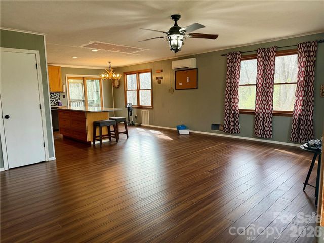 288 Willow Lane, Rosman, NC 28772