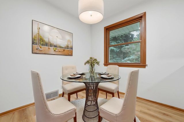 2972 Woodbridge Street, Roseville, MN 55113