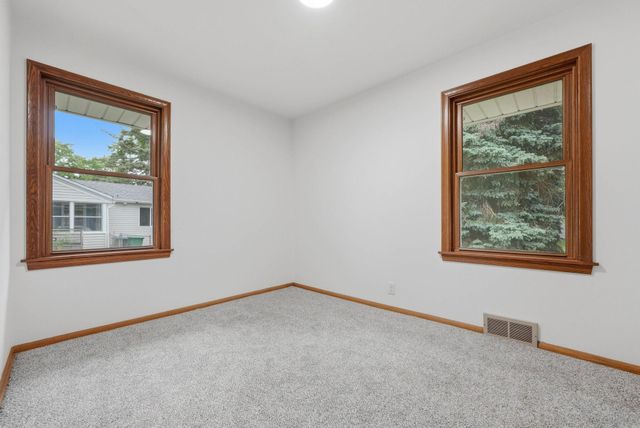 2972 Woodbridge Street, Roseville, MN 55113