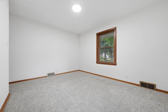 2972 Woodbridge Street, Roseville, MN 55113