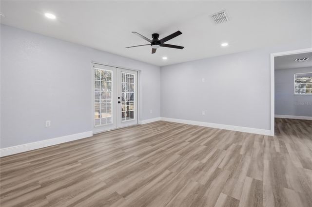 6618 N 23RD STREET, Tampa, FL 33610