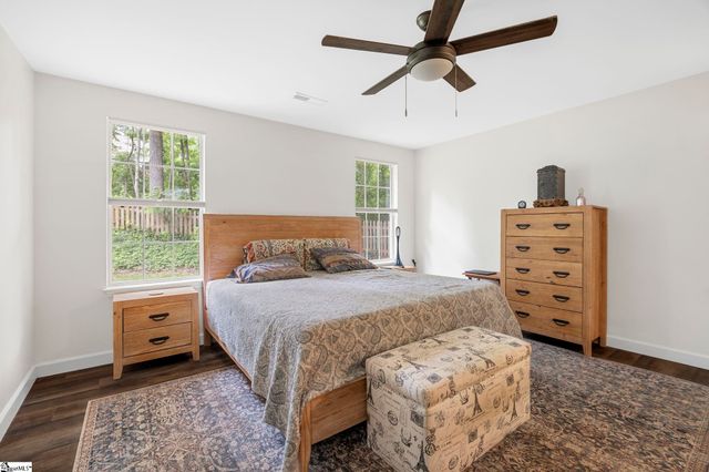 121 Confederate Lane, Greer, SC 29651