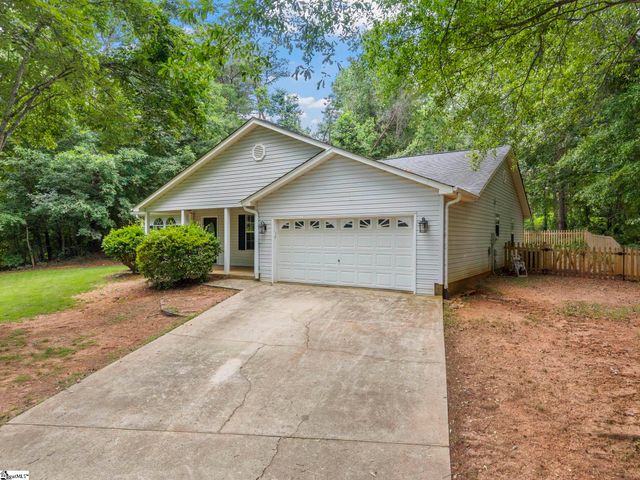 121 Confederate Lane, Greer, SC 29651
