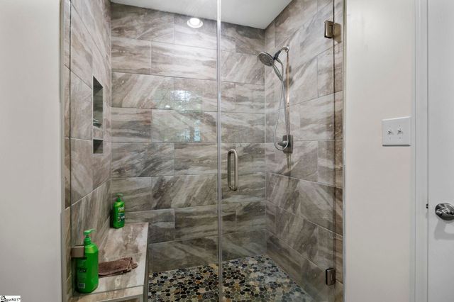121 Confederate Lane, Greer, SC 29651