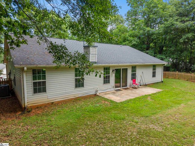121 Confederate Lane, Greer, SC 29651
