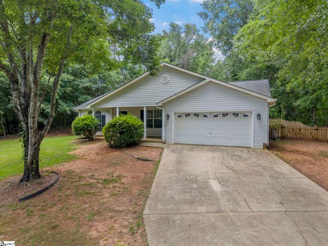 121 Confederate Lane, Greer, SC 29651