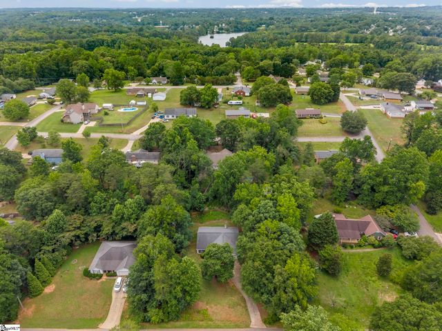 121 Confederate Lane, Greer, SC 29651