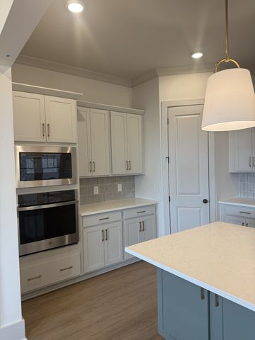 504 Mare Alley, Thompsons Station, TN 37179