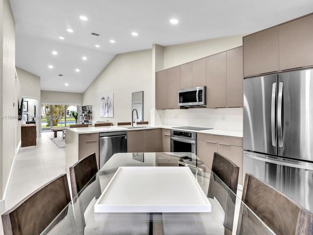 15212 W Tranquility Lake Dr 15212, Delray Beach, FL 33446