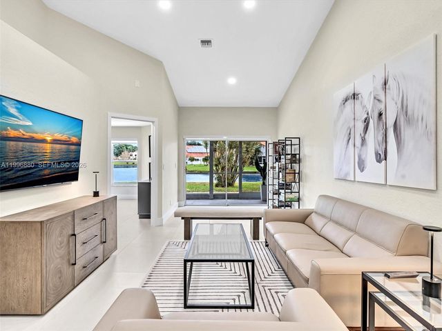 15212 W Tranquility Lake Dr 15212, Delray Beach, FL 33446