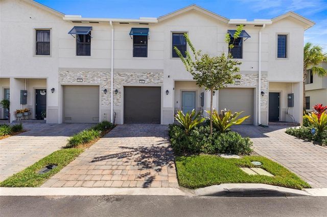884 NW 3rd Terrace, Pompano Beach, FL 33060