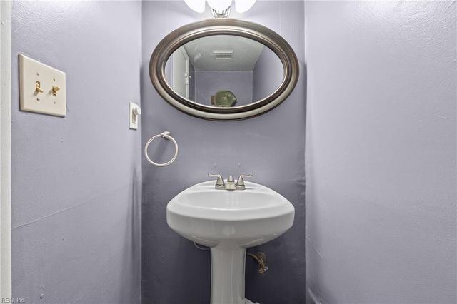 3737 Bancroft DR, Virginia Beach, VA 23452