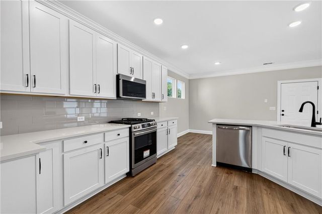 150 Marble Tree Way, Ball Ground, GA 30107