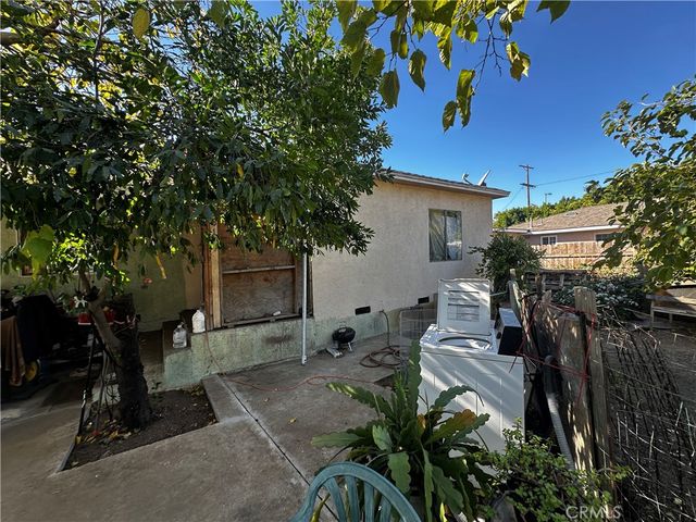 10961 Sharp Avenue, San Fernando, CA 91345
