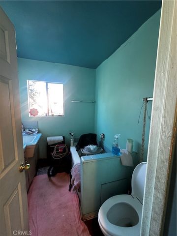 10961 Sharp Avenue, San Fernando, CA 91345