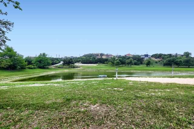 10213 Thomas LN, Dripping Springs, TX 78620