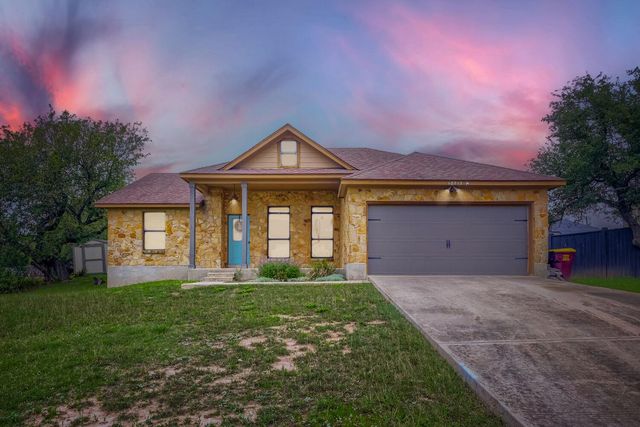 10213 Thomas LN, Dripping Springs, TX 78620