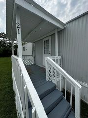 2021 N Battlebell Road 21, Highlands, TX 77562
