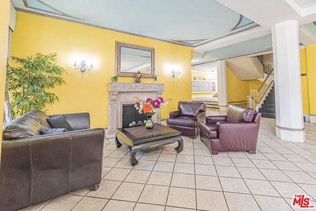 5640 Franklin Avenue 500, Los Angeles, CA 90028