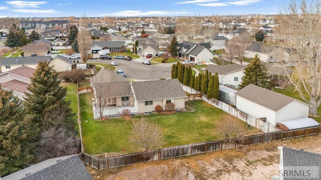 Image 32 of property listing at 327 N Red Fox Drive, Ammon, ID 83401