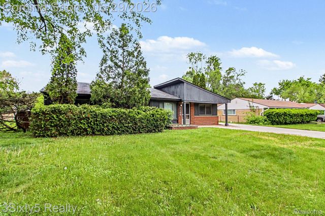 2198 Saint Joseph Street, West Bloomfield Charter Township, MI 48324