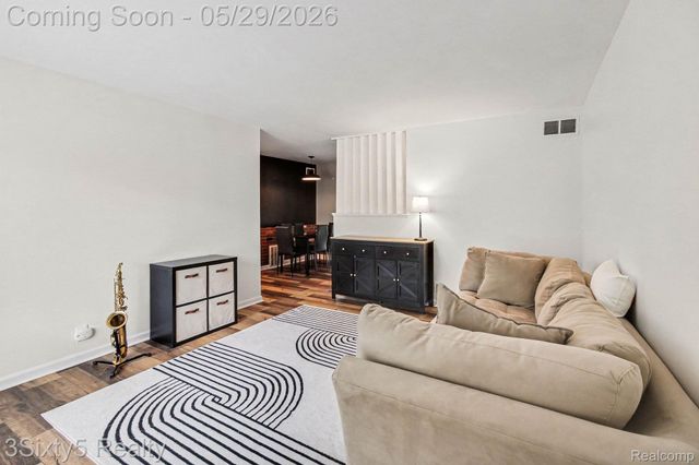 2198 Saint Joseph Street, West Bloomfield Charter Township, MI 48324